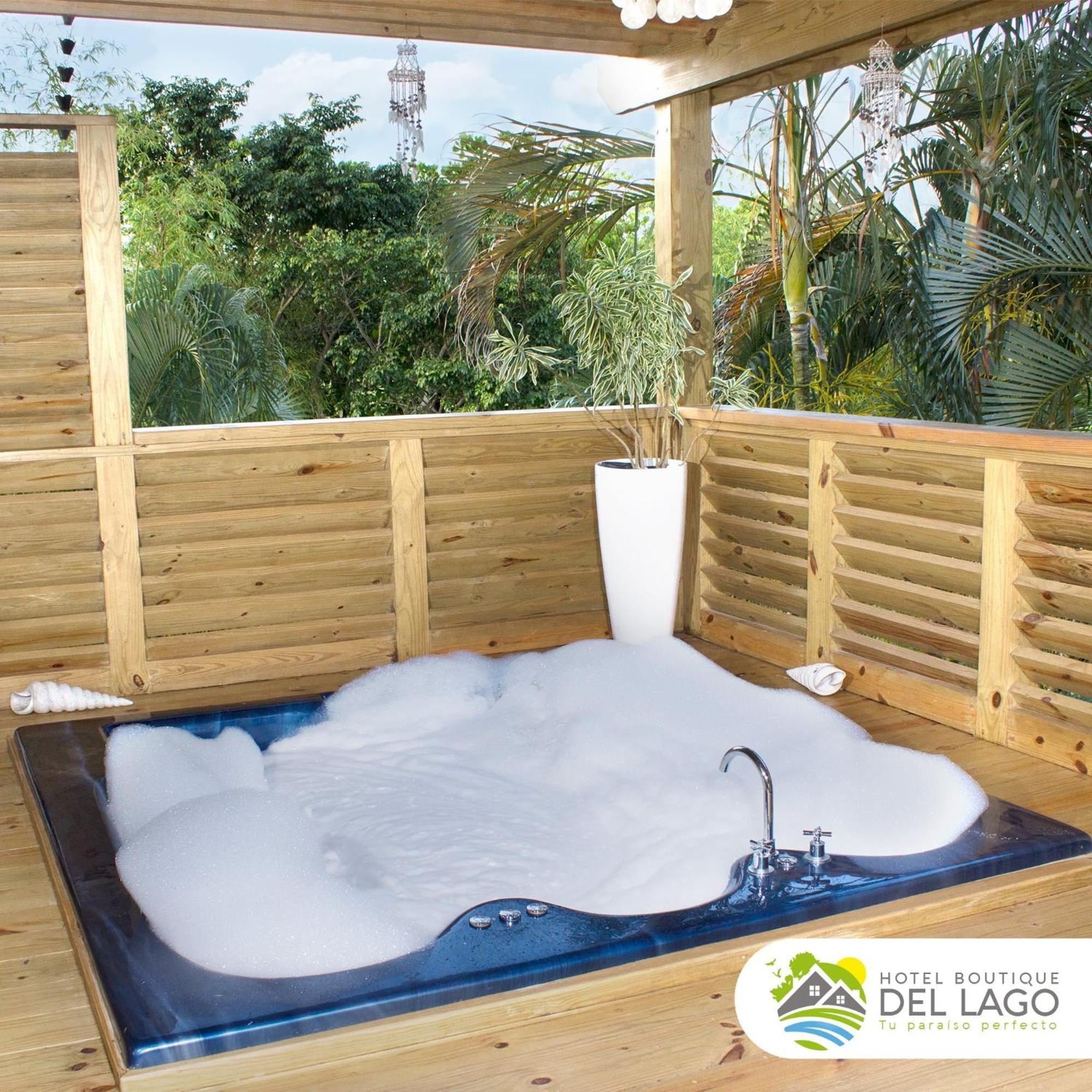 Hotel Boutique Del Lago Нагуа Экстерьер фото